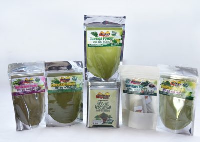 Chilli, curry and meat masala powders by Delmore Spices, photograph 3