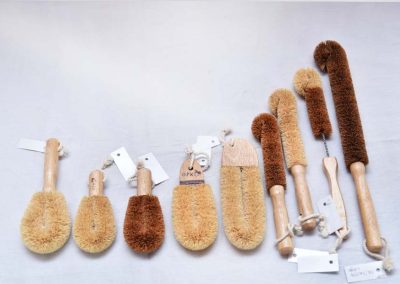 Coir brooms, mops and cleaning tools by Eco Friends, photograph 4